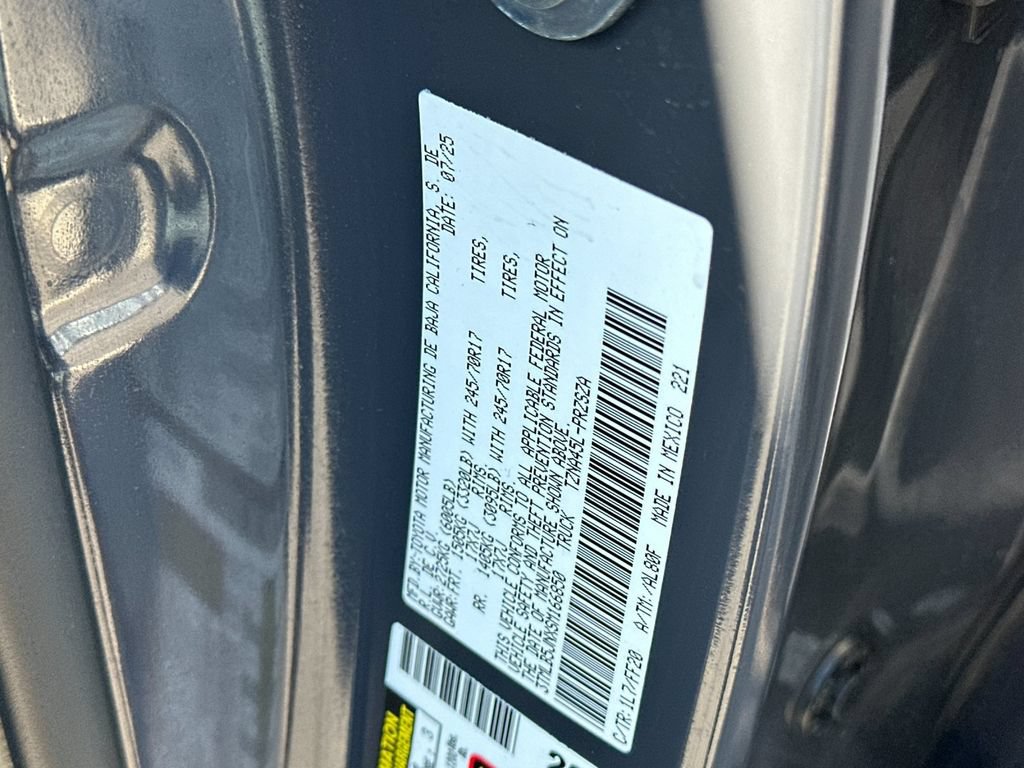 Used 2025 Toyota Tacoma SR5 AWD/4WD image 26