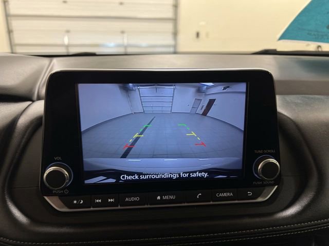 Used 2024 Nissan Rogue S image 15