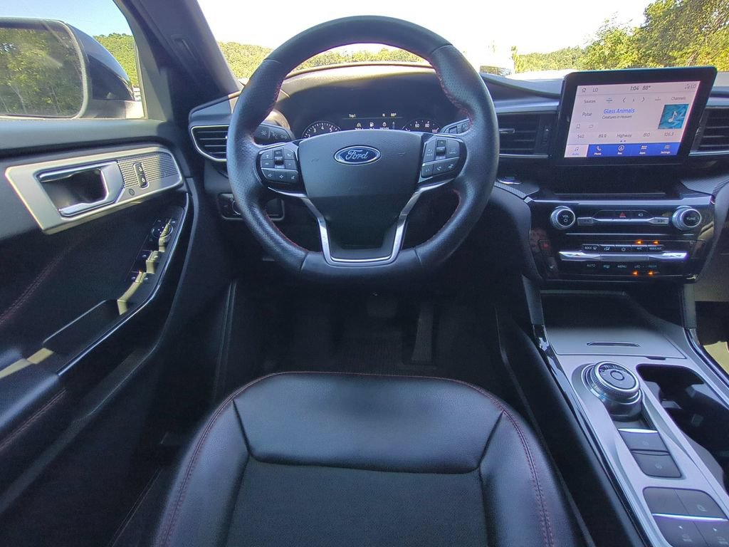 Certified 2023 Ford Explorer ST-Line w/ Class IV Trailer Tow Package RWD image 18
