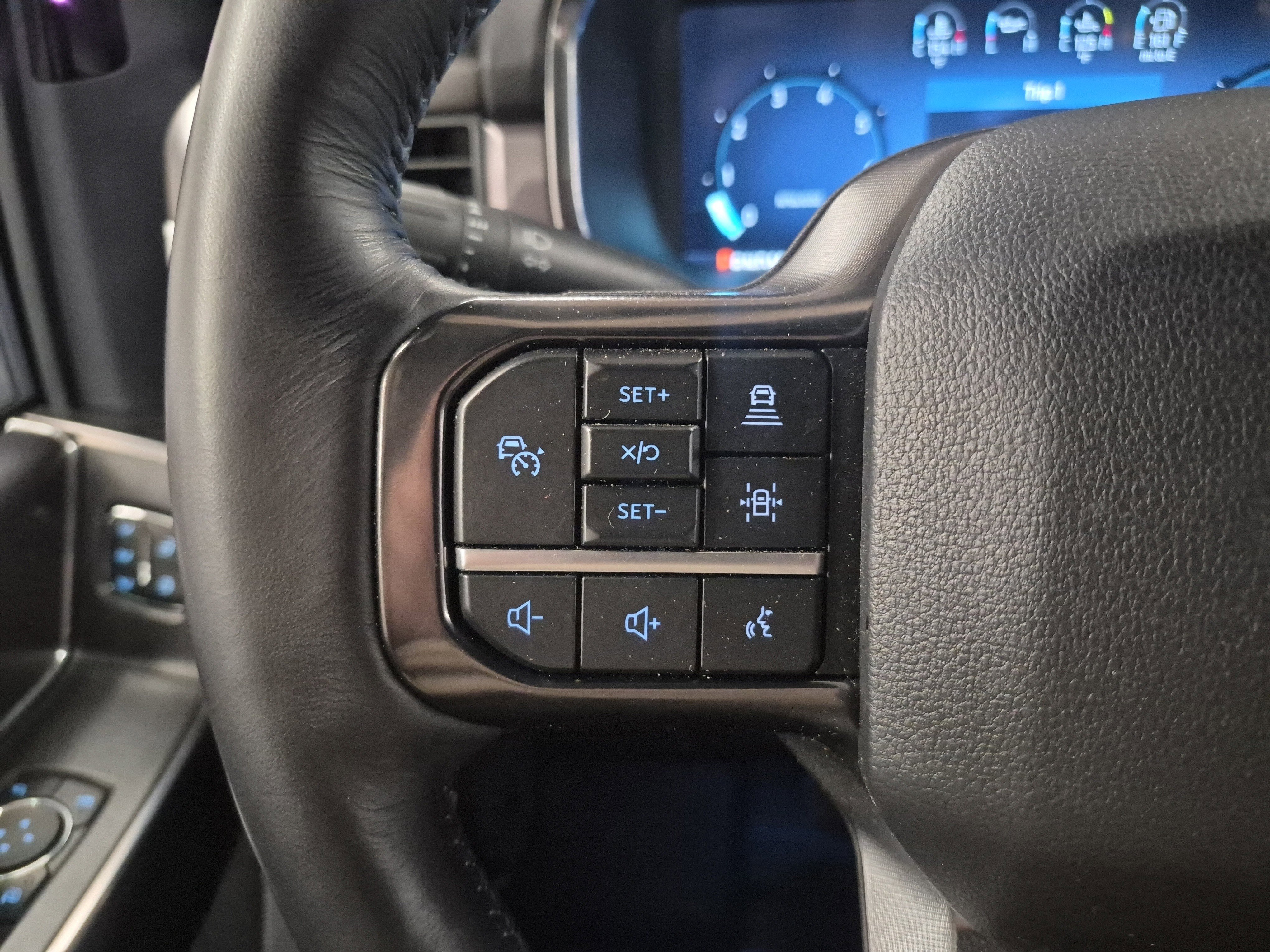 Certified 2025 Ford F150 Platinum AWD/4WD image 29