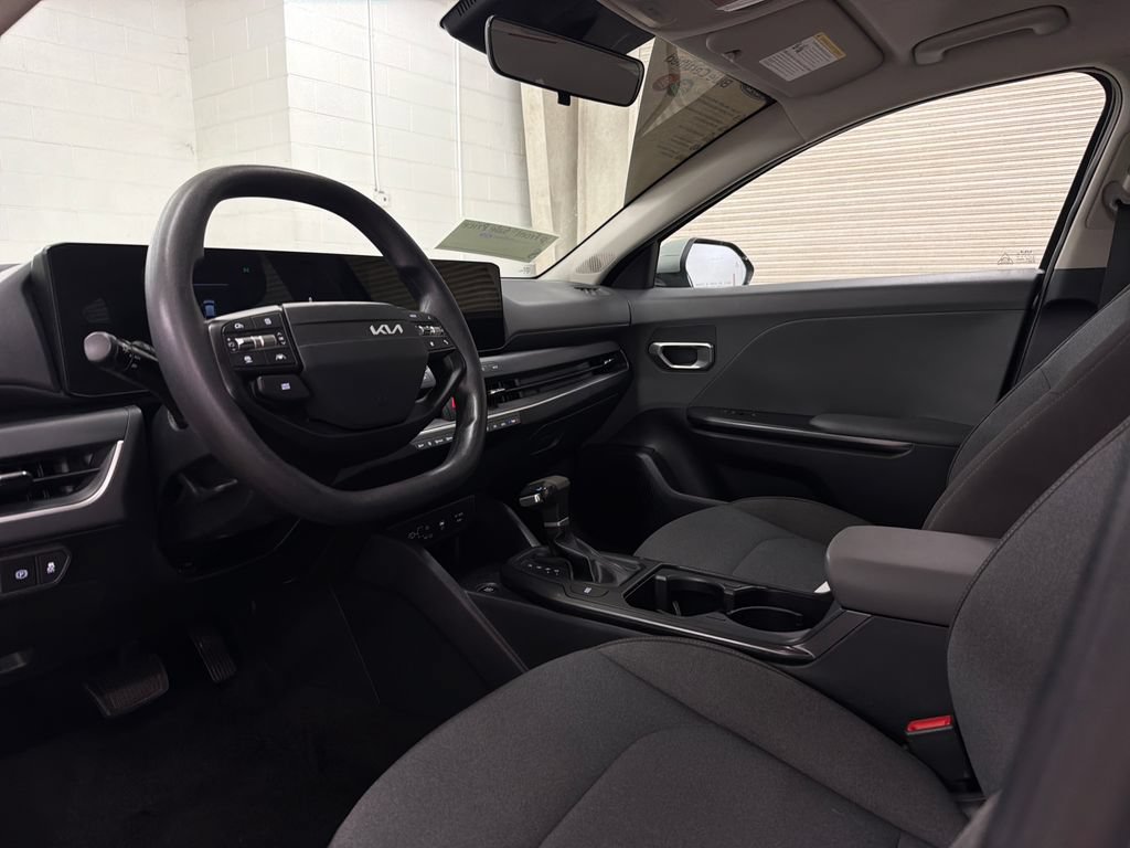 Used 2025 Kia K4 FWD image 7
