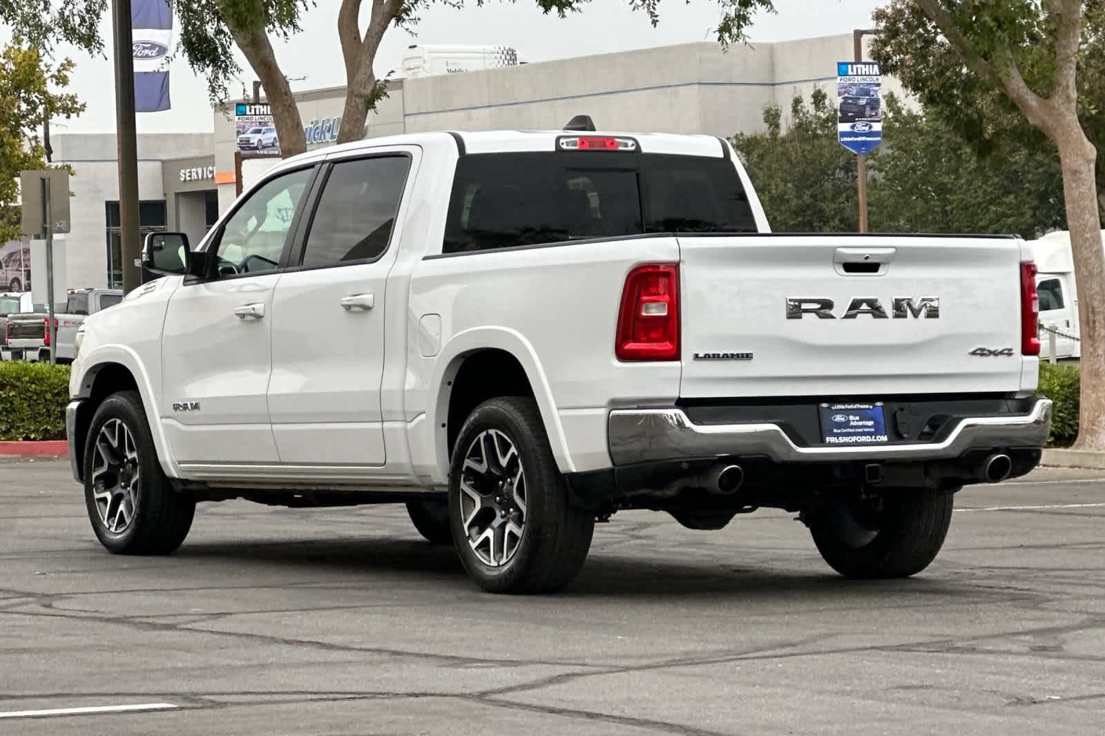 Used 2025 RAM 1500 Laramie AWD/4WD image 7