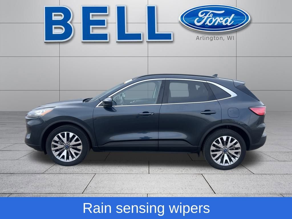 Certified 2022 Ford Escape Titanium w/ Class II Trailer Tow Package image 7