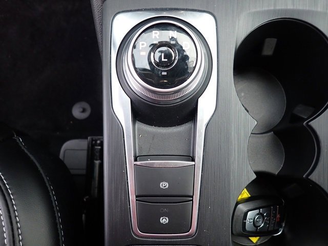 Certified 2024 Ford Escape Platinum image 24