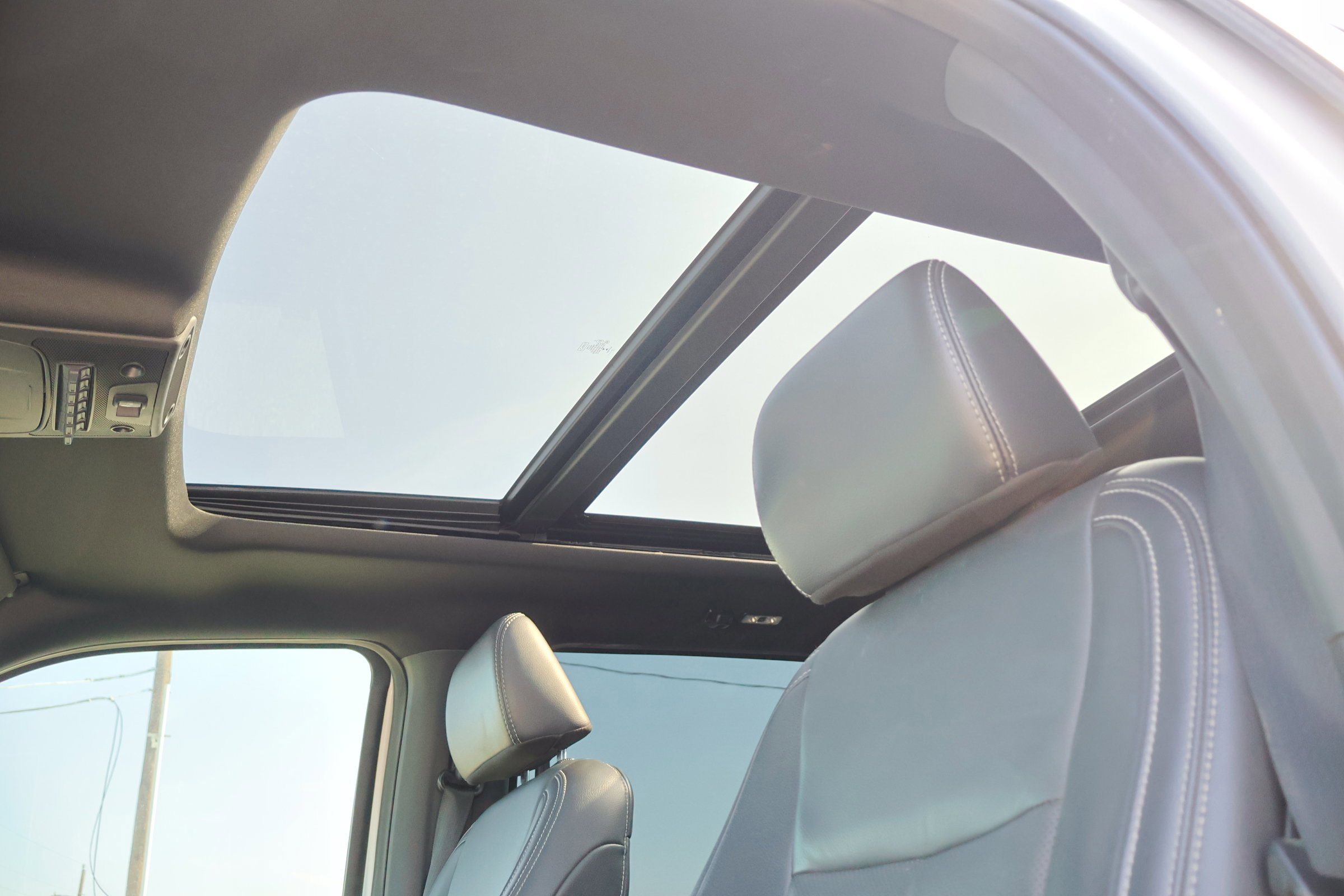 Certified 2022 Ford F250 Lariat w/ Tremor Off-Road Package image 18