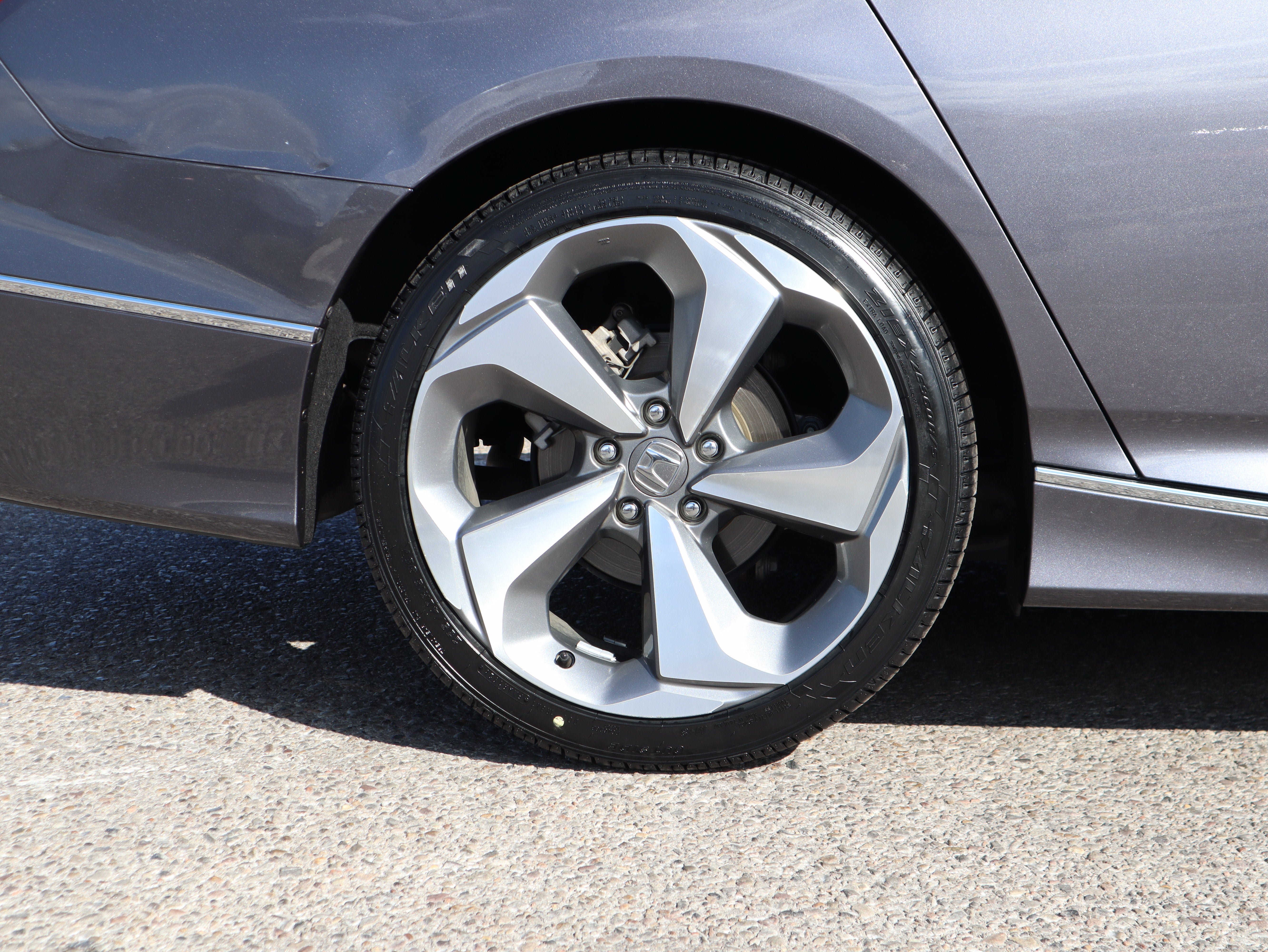 Used 2020 Honda Accord Touring image 12