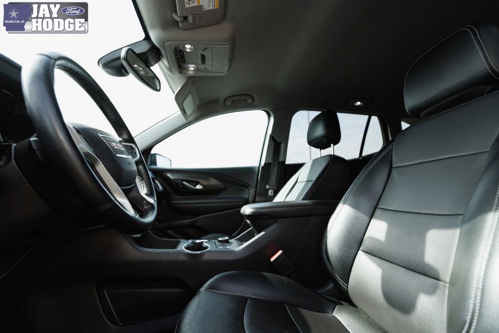 Used 2024 GMC Terrain SLT image 24