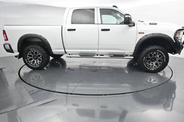 Used 2024 RAM 3500 Tradesman w/ Chrome Appearance Group AWD/4WD image 12