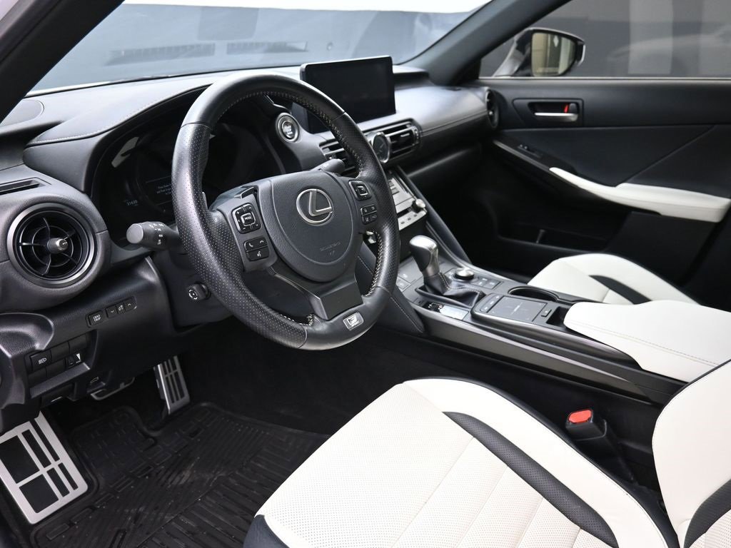 Used 2023 Lexus IS 350 F Sport w/ Navigation Package image 18
