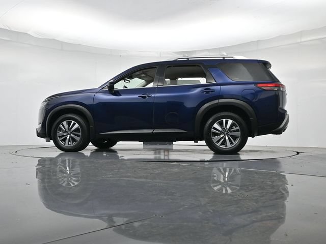 Used 2023 Nissan Pathfinder SL FWD image 41