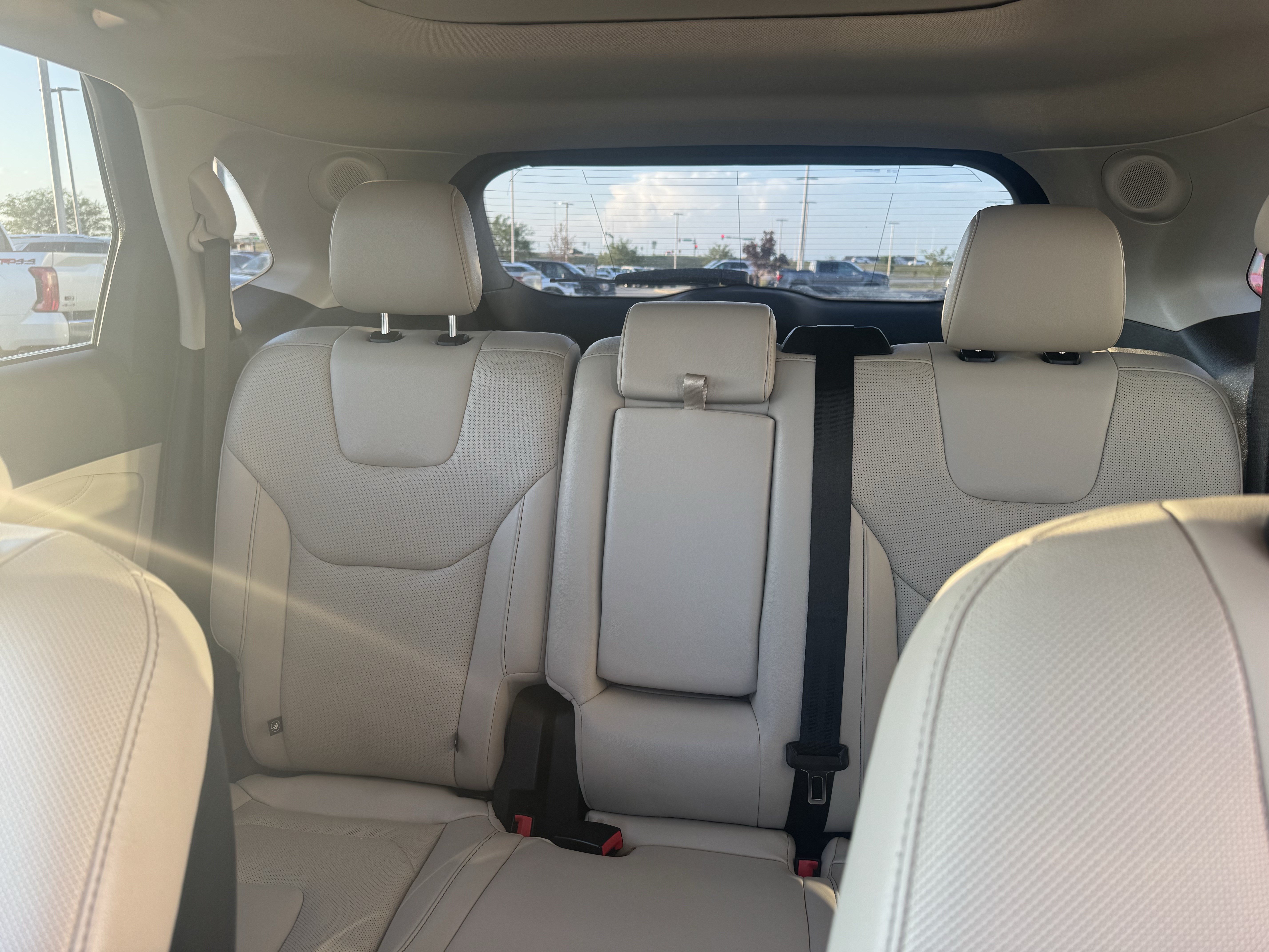 Certified 2022 Ford Edge Titanium w/ Equipment Group 301A AWD/4WD image 19