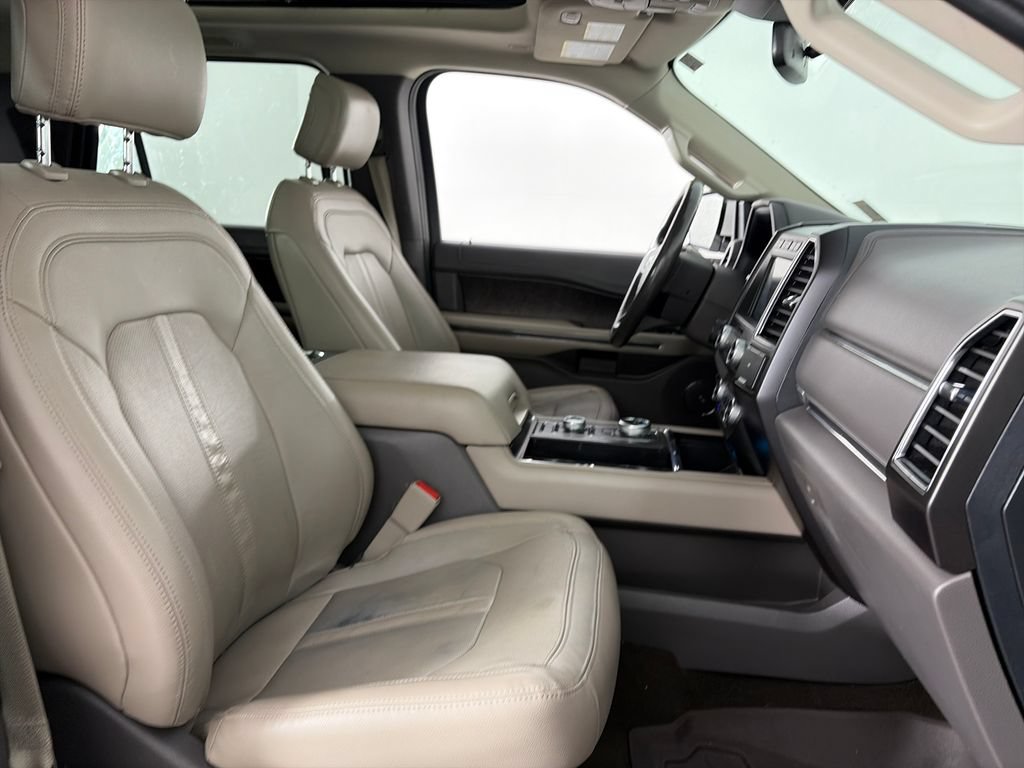 Certified 2020 Ford Expedition Max Limited w/ Equipment Group 302A AWD/4WD image 31