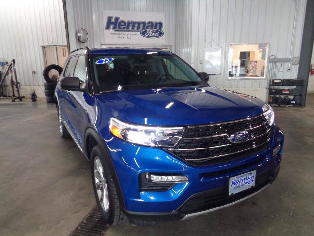 Certified 2023 Ford Explorer XLT w/ Equipment Group 202A AWD/4WD image 18
