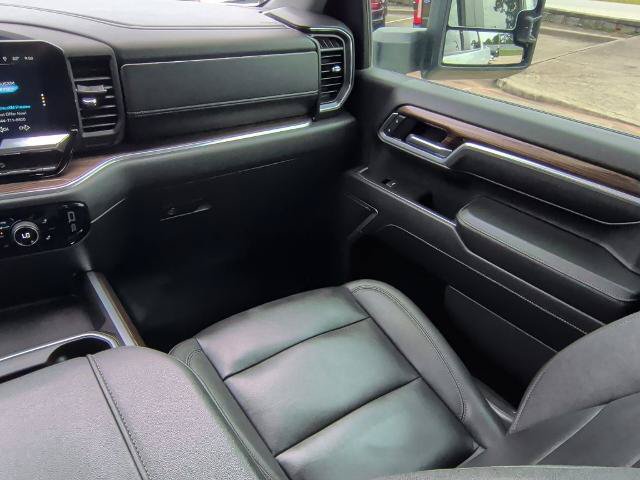 Used 2025 Chevrolet Silverado 2500 LT w/ Trail Boss Package AWD/4WD image 13