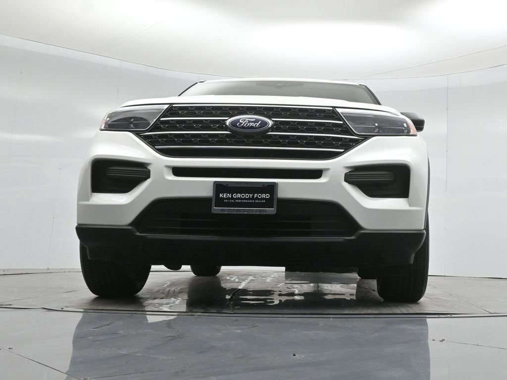 Certified 2022 Ford Explorer XLT image 30