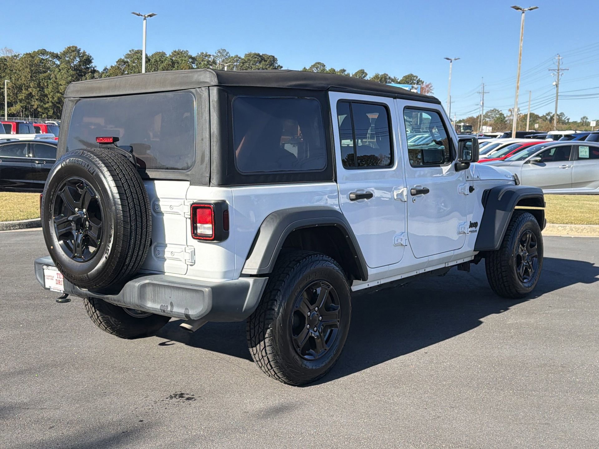Used 2022 Jeep Wrangler Unlimited Sport S image 4