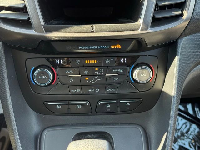 Certified 2020 Ford Transit Connect XLT image 19