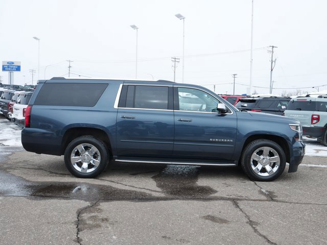 Used 2020 Chevrolet Suburban Premier image 6