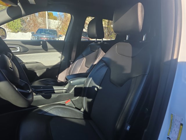 Used 2023 Jeep Compass Latitude w/ Sun and Sound Group image 25