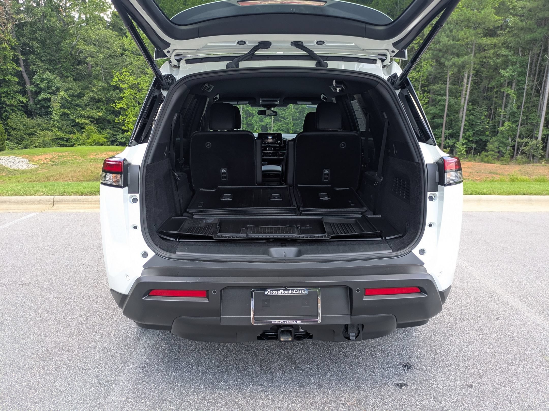 Used 2025 Nissan Pathfinder Rock Creek AWD/4WD image 29