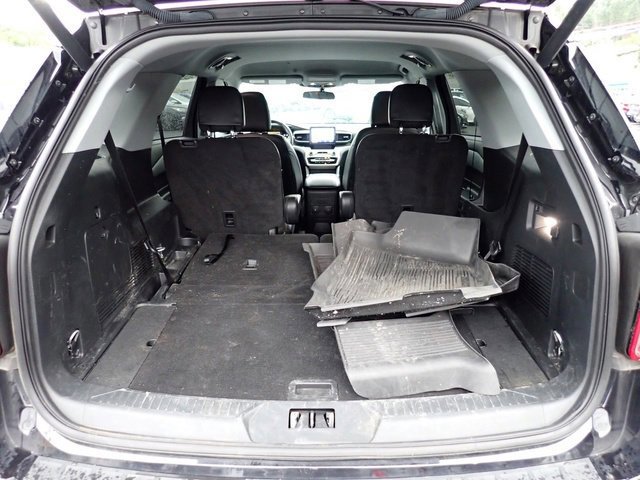 Certified 2023 Ford Explorer XLT w/ Equipment Group 202A image 10