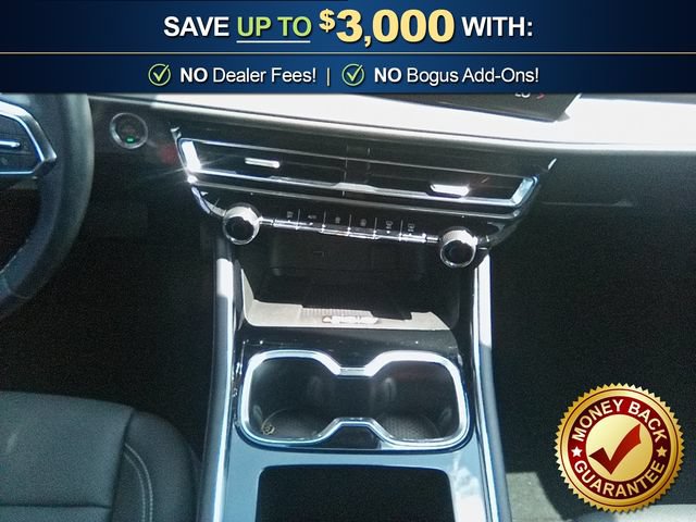 Used 2025 Chevrolet Traverse LT w/ LPO, Floor Liner Package FWD image 20