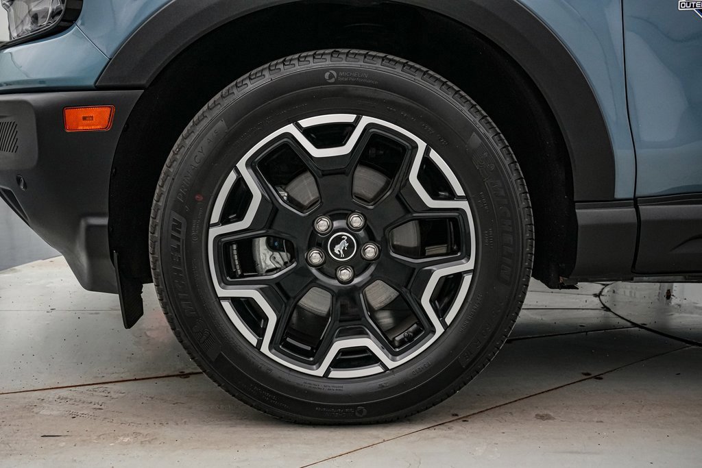 Certified 2025 Ford Bronco Sport Outer Banks w/ Outer Banks Tech Package+ image 10