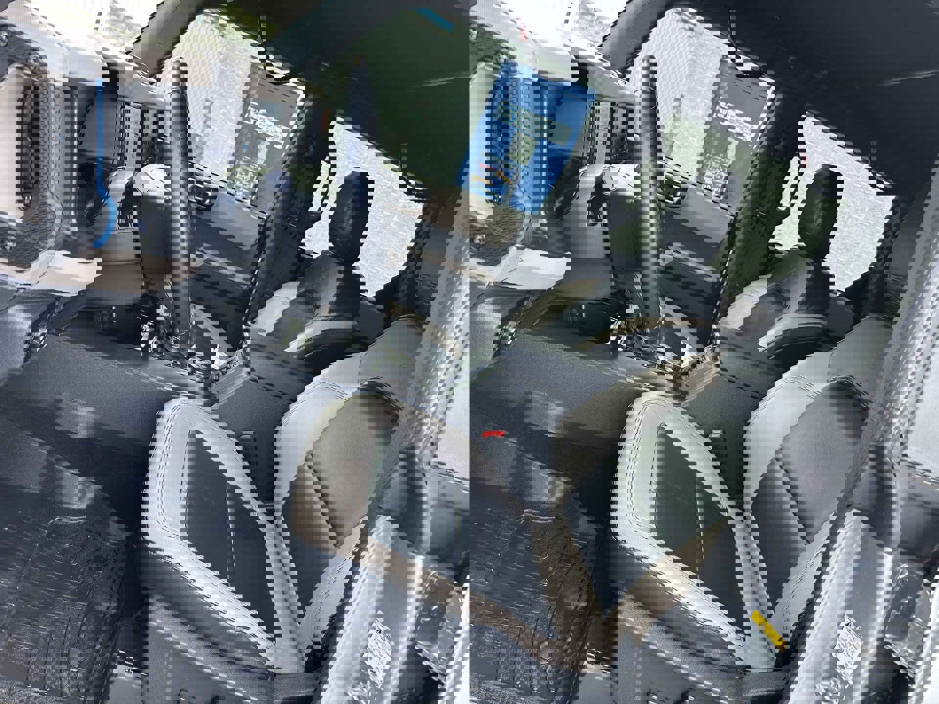 Certified 2023 Ford Bronco Wildtrak image 8