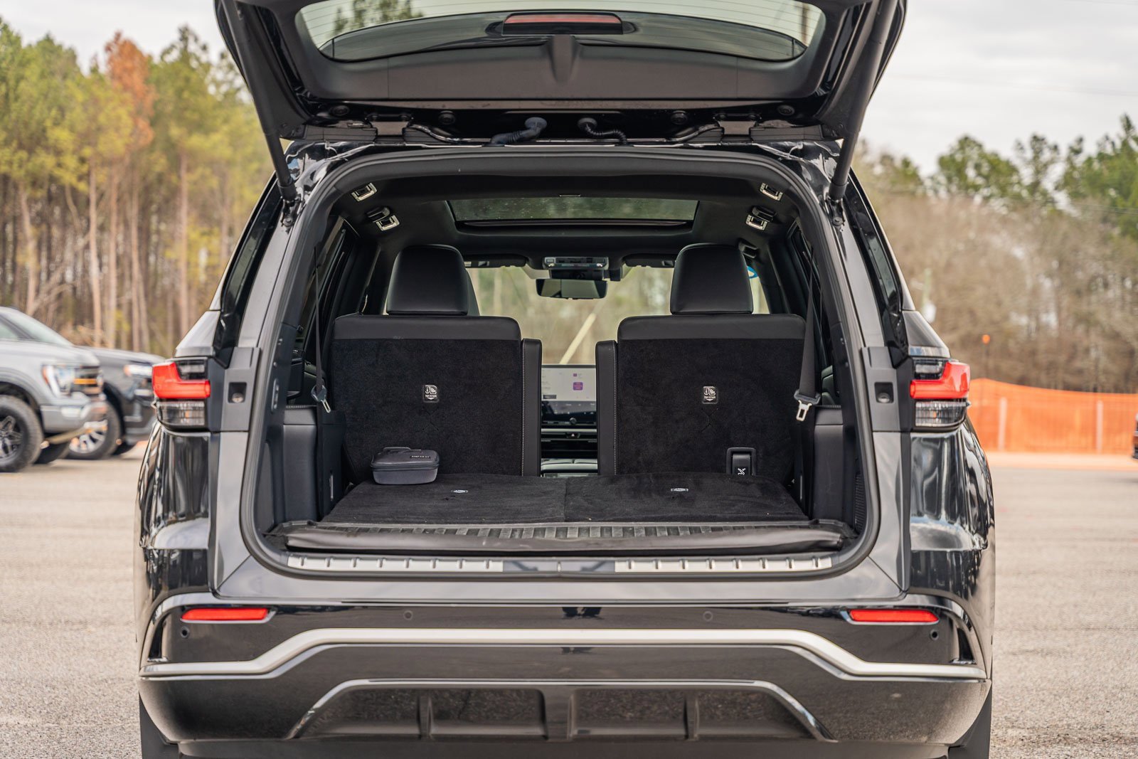 Used 2025 Lexus TX 500h 500h F SPORT Premium image 28