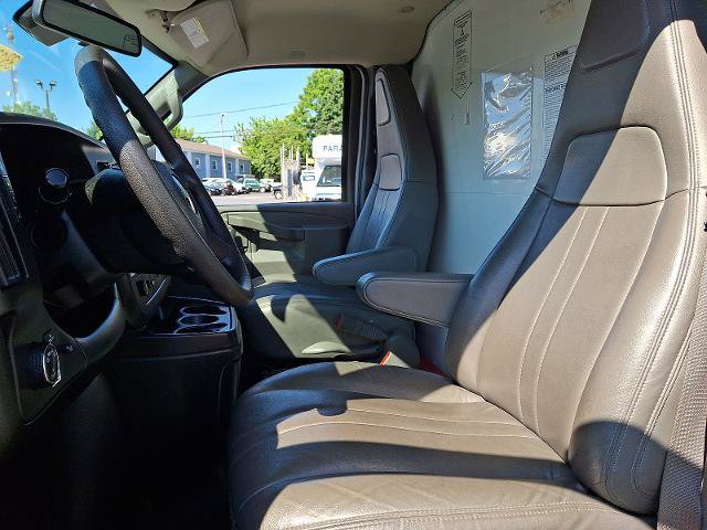 Used 2021 GMC Savana 3500 w/ Power Convenience Package RWD image 12