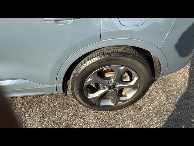 Certified 2024 Ford Escape ST-Line w/ Tech Pack #1 AWD/4WD image 27