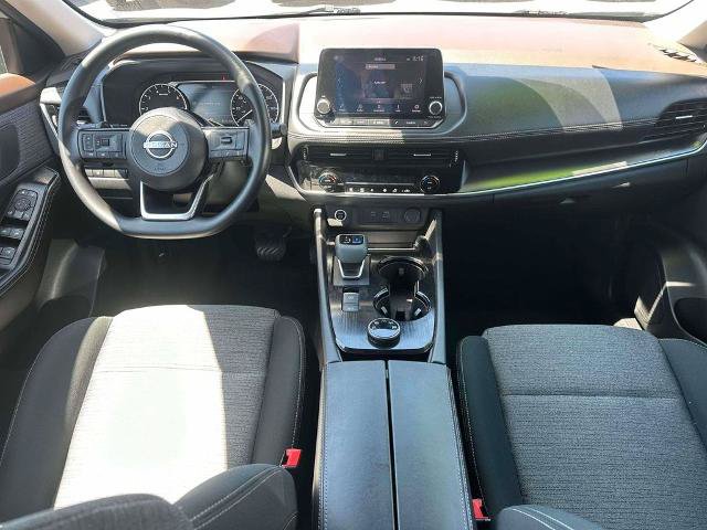 Used 2022 Nissan Rogue SV AWD/4WD image 13