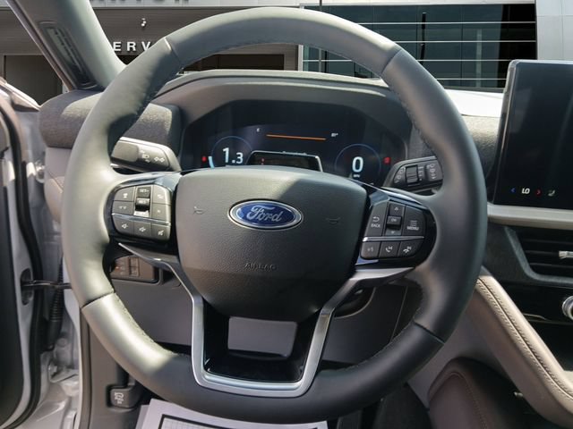 Certified 2026 Ford Explorer Platinum RWD image 12