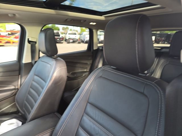 Certified 2018 Ford Escape Titanium w/ Ford Safe & Smart Package FWD image 9