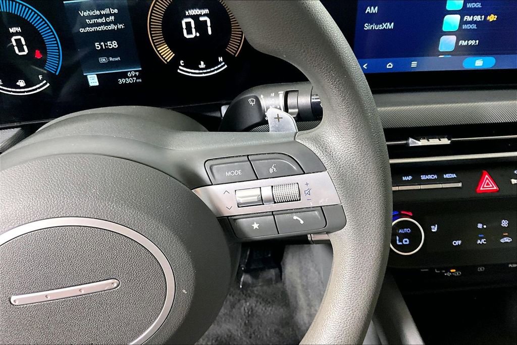 Used 2025 Hyundai Sonata SEL FWD image 13