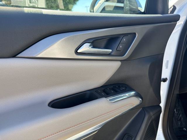 Used 2025 Chevrolet Traverse LT AWD/4WD image 10