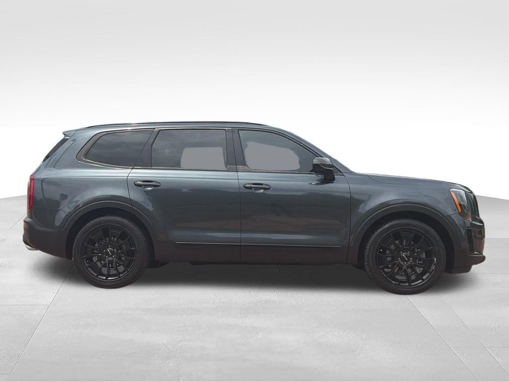 Used 2022 Kia Telluride SX w/ SX Prestige Package AWD/4WD image 9