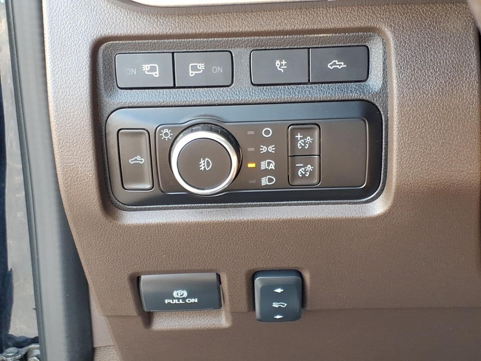 Certified 2024 Ford F350 King Ranch AWD/4WD image 22