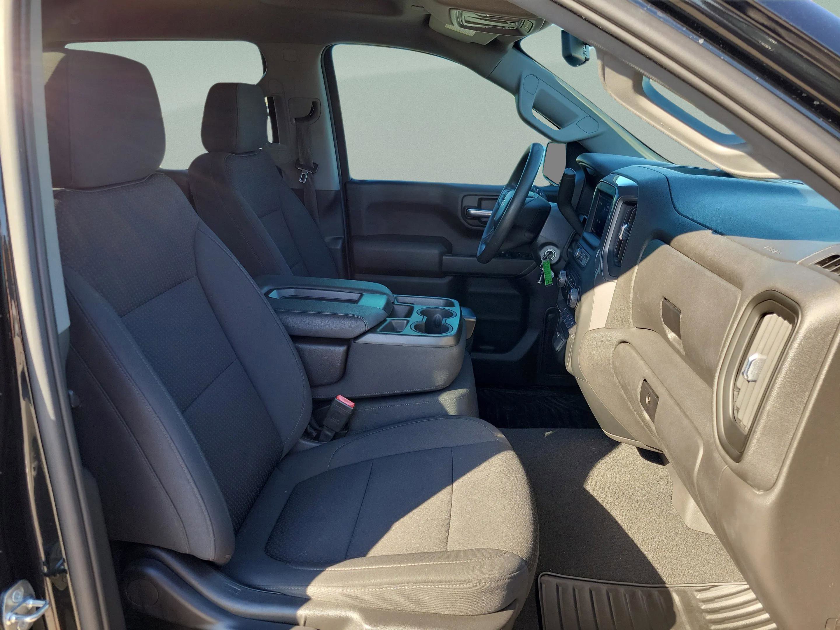 Used 2022 Chevrolet Silverado 1500 Custom image 24