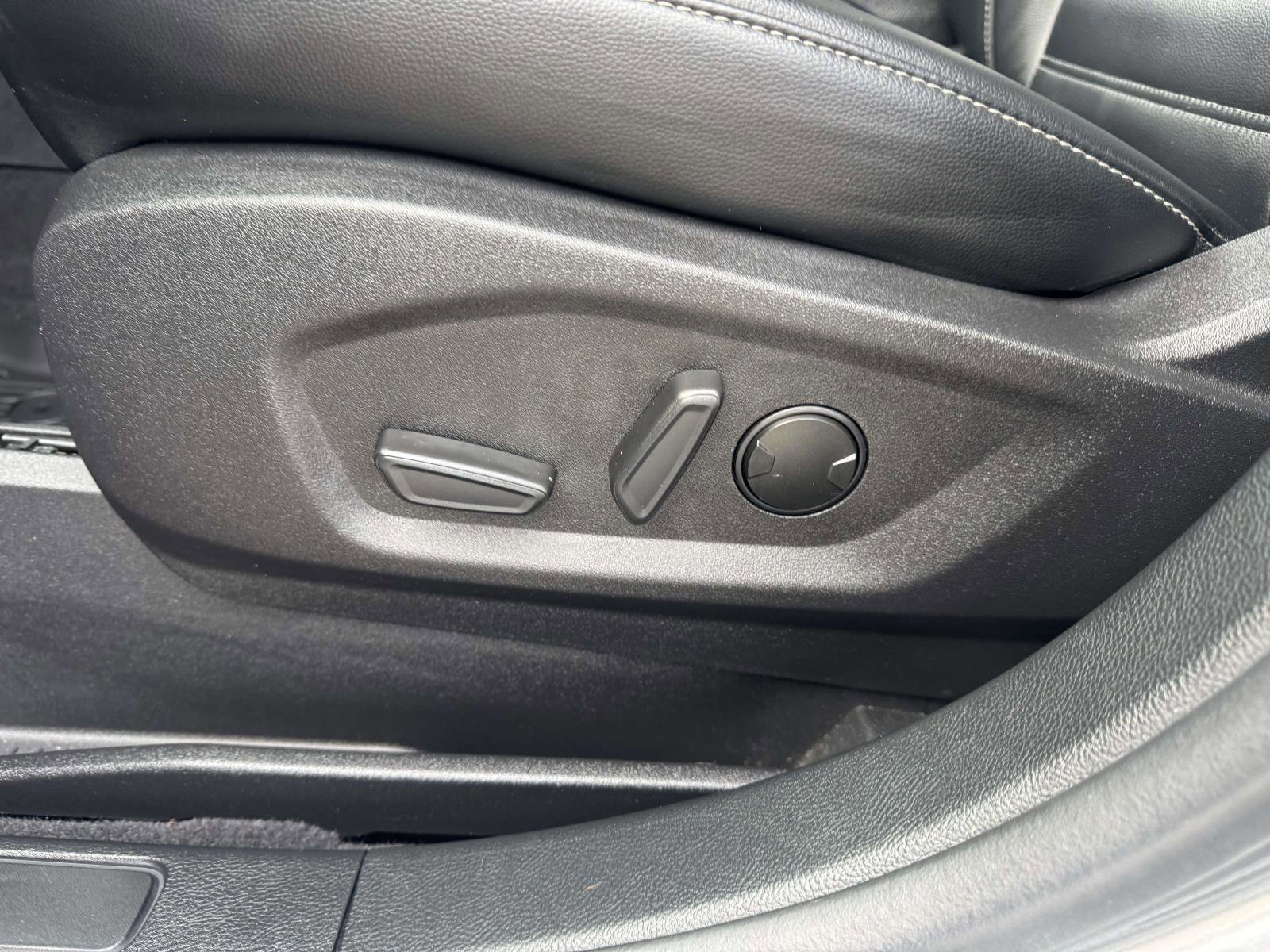 Certified 2022 Ford Edge SEL w/ Convenience Package image 21