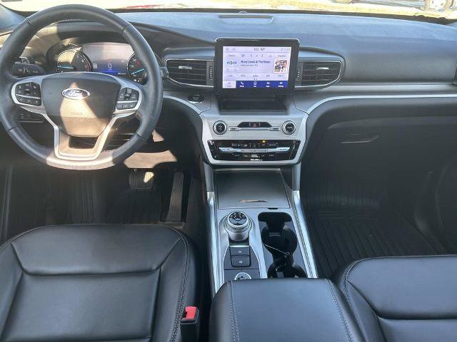 Certified 2022 Ford Explorer XLT w/ Equipment Group 202A AWD/4WD image 12
