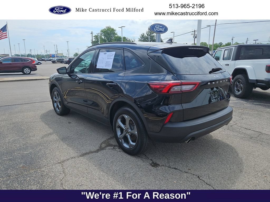 Certified 2025 Ford Escape ST-Line AWD/4WD image 3
