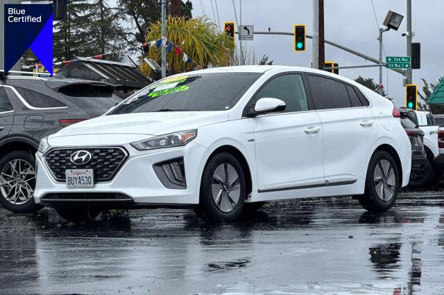 Used 2020 Hyundai Ioniq SE image 1