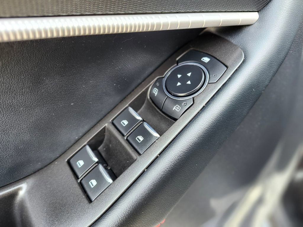 Certified 2025 Ford Explorer ST-Line image 19