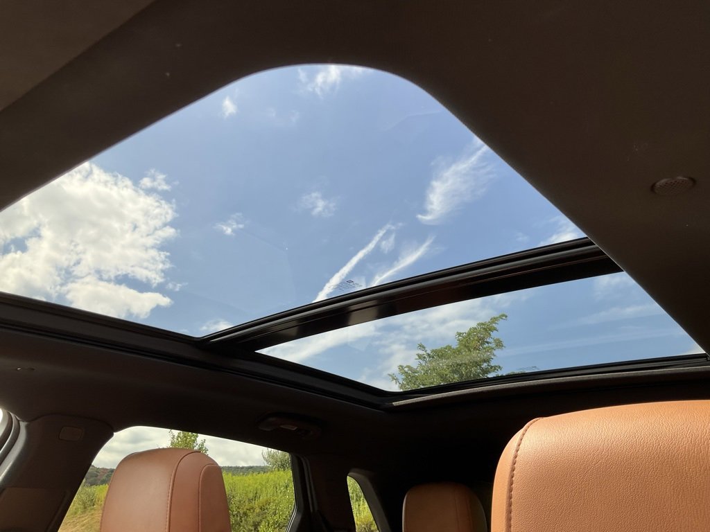 Used 2020 Cadillac XT5 Premium Luxury image 3