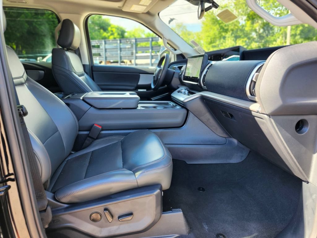 Certified 2025 Ford Expedition Active RWD image 11