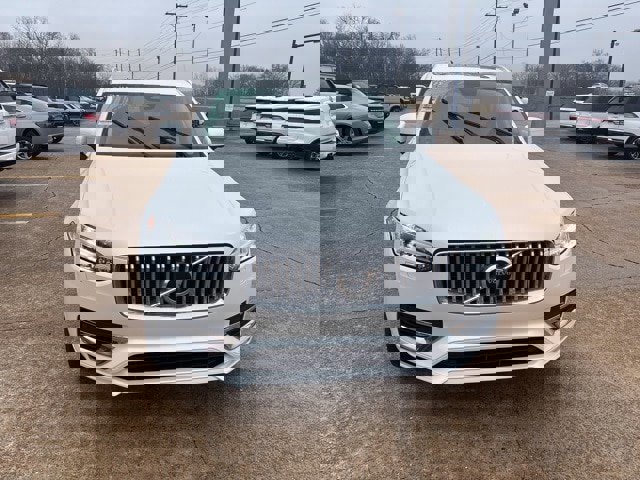 Used 2023 Volvo XC90 T8 Plus w/ Protection Package Premier image 9