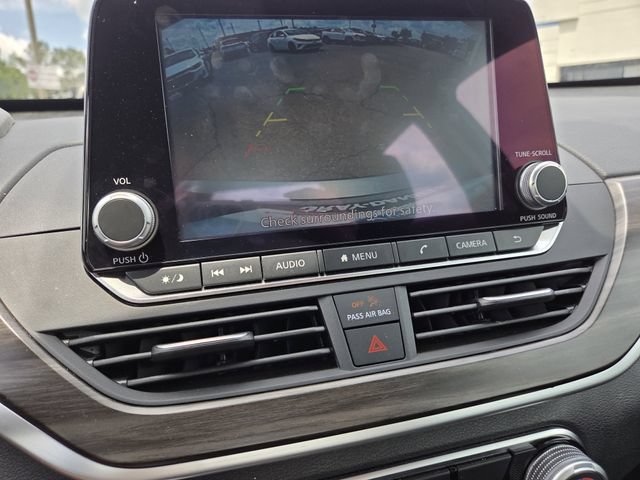 Used 2025 Nissan Altima 2.5 SV FWD image 10