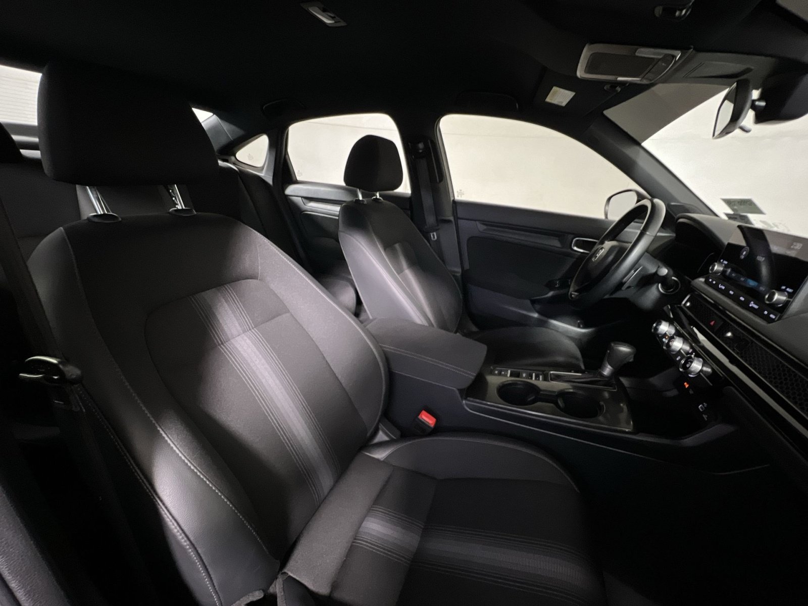 Used 2024 Honda Civic Sport image 25