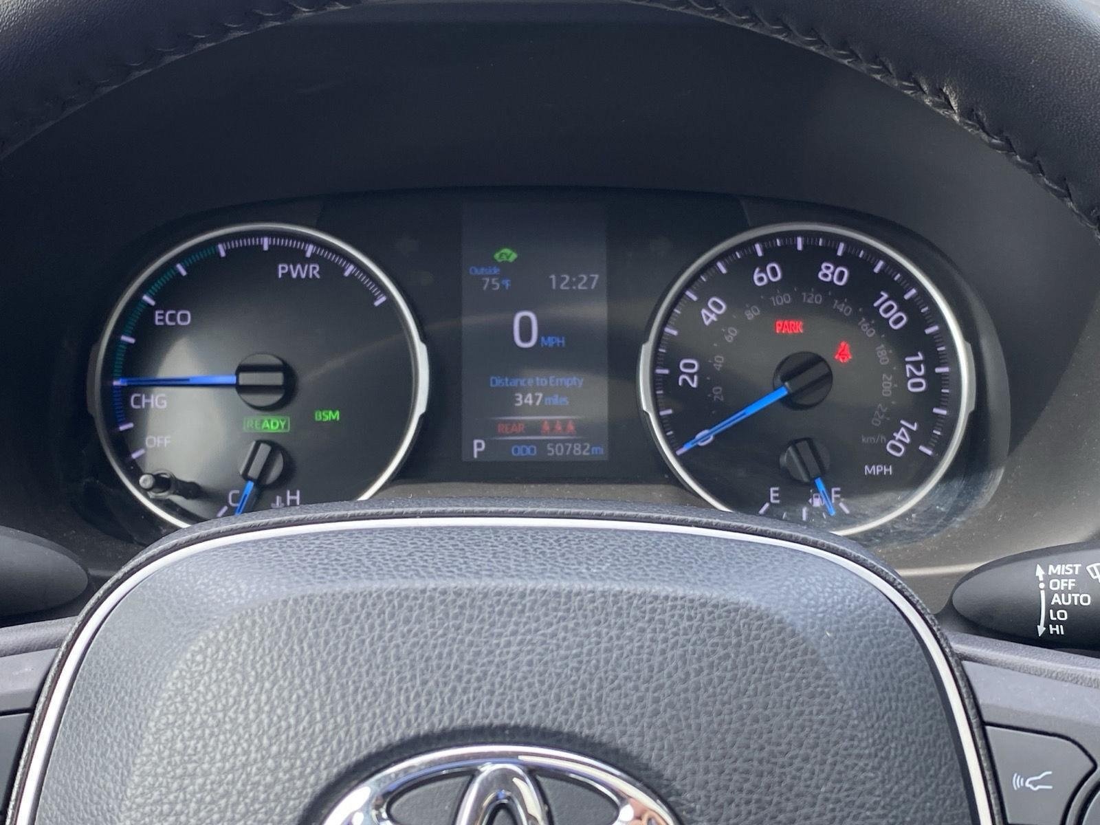 Used 2022 Toyota RAV4 XLE Premium AWD/4WD image 18
